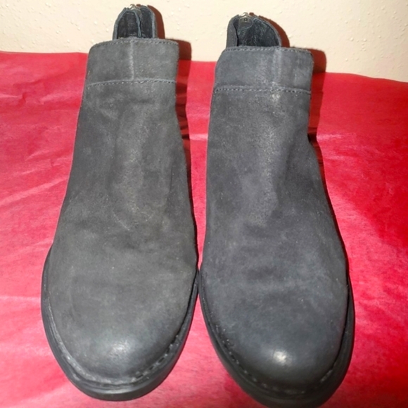 Born Womens Leather Ankle Boots 8 - Picture 1 of 13